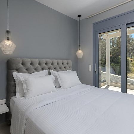 Diamond Dream Villa กามิลารี ภายนอก รูปภาพ