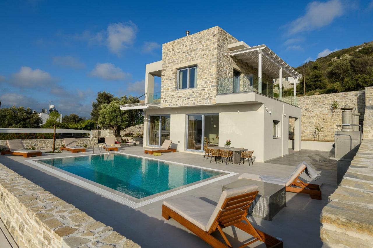 Diamond Dream Villa กามิลารี ภายนอก รูปภาพ