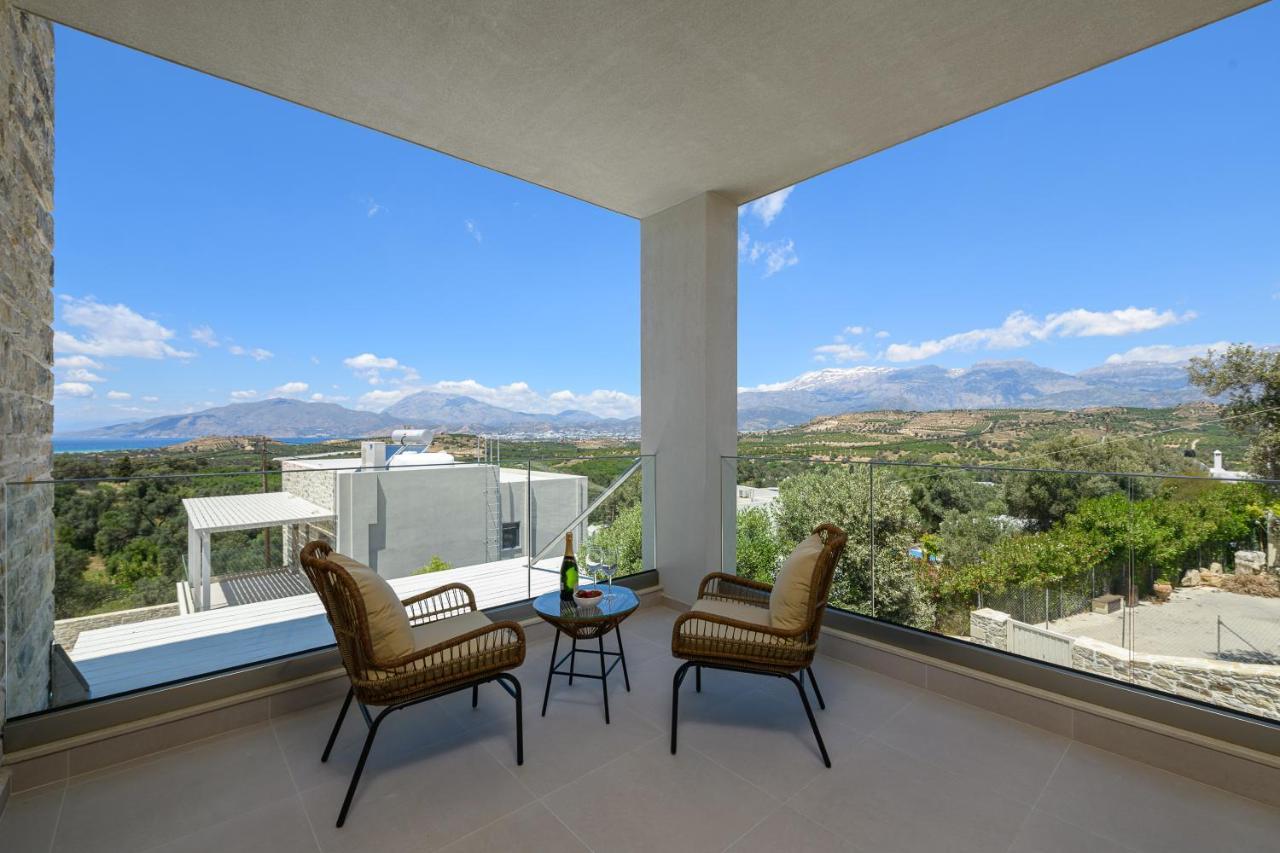 Diamond Dream Villa กามิลารี ภายนอก รูปภาพ