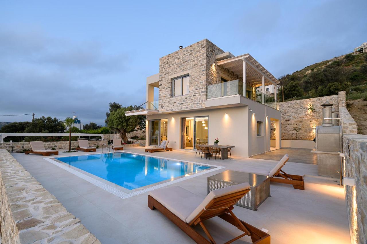 Diamond Dream Villa กามิลารี ภายนอก รูปภาพ