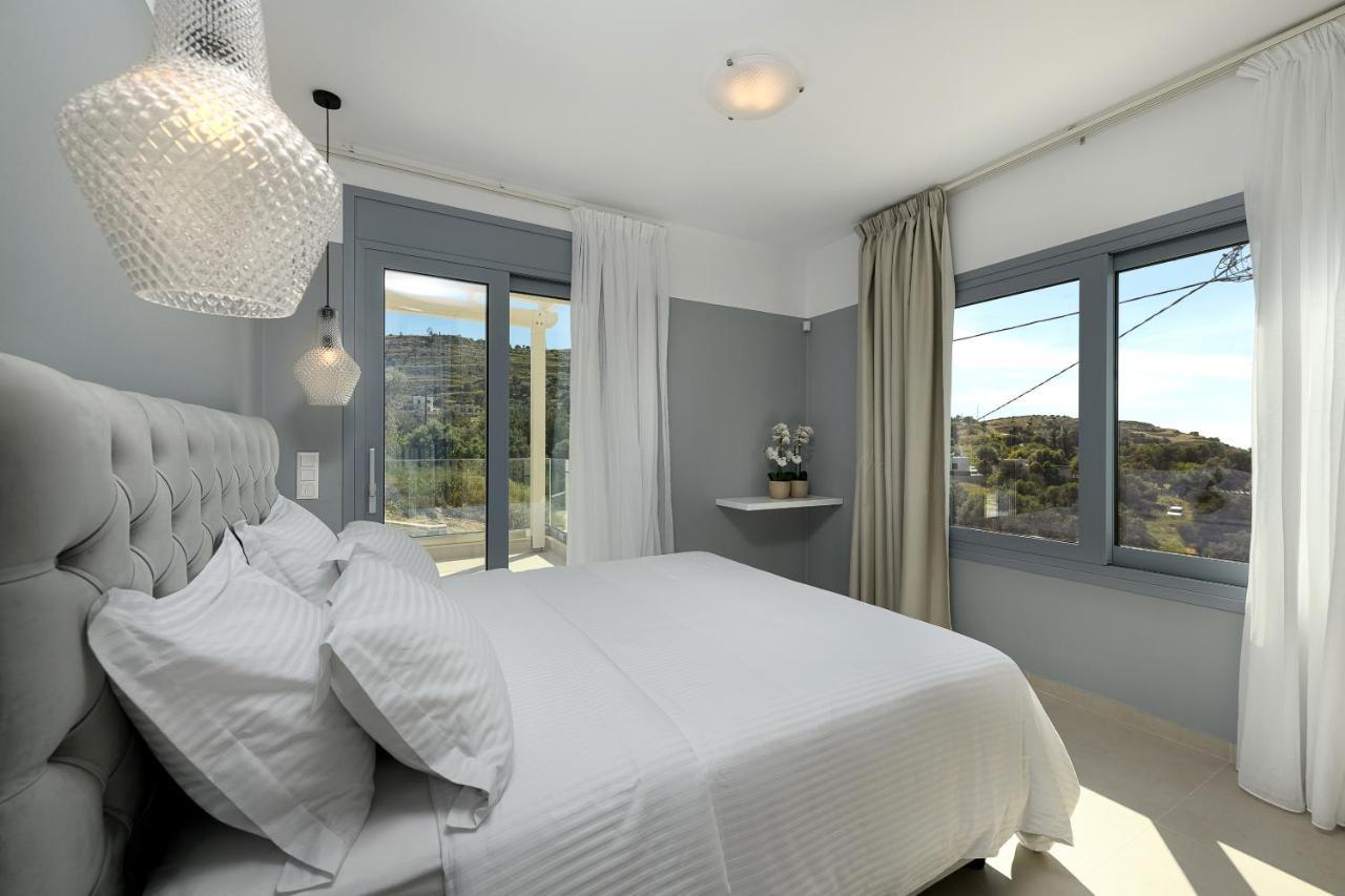 Diamond Dream Villa กามิลารี ภายนอก รูปภาพ