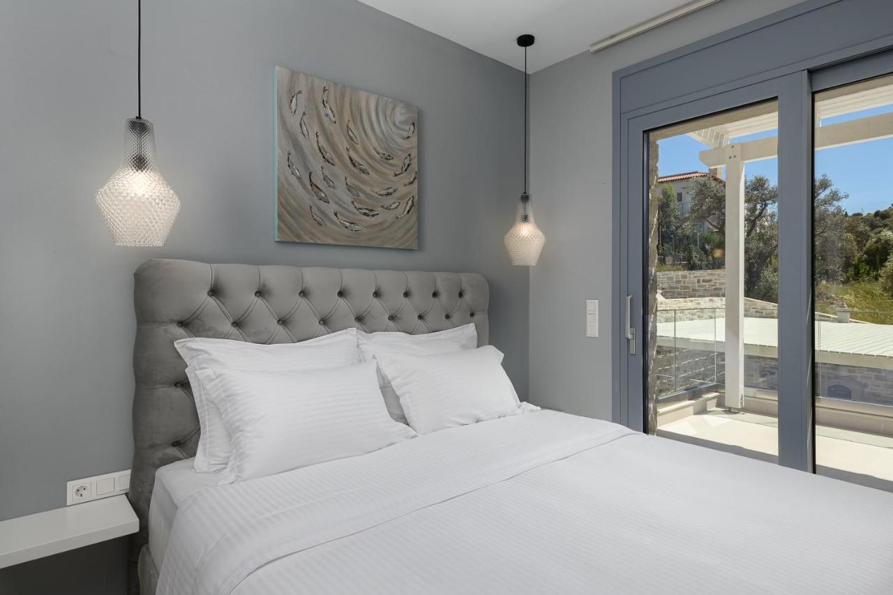 Diamond Dream Villa กามิลารี ภายนอก รูปภาพ
