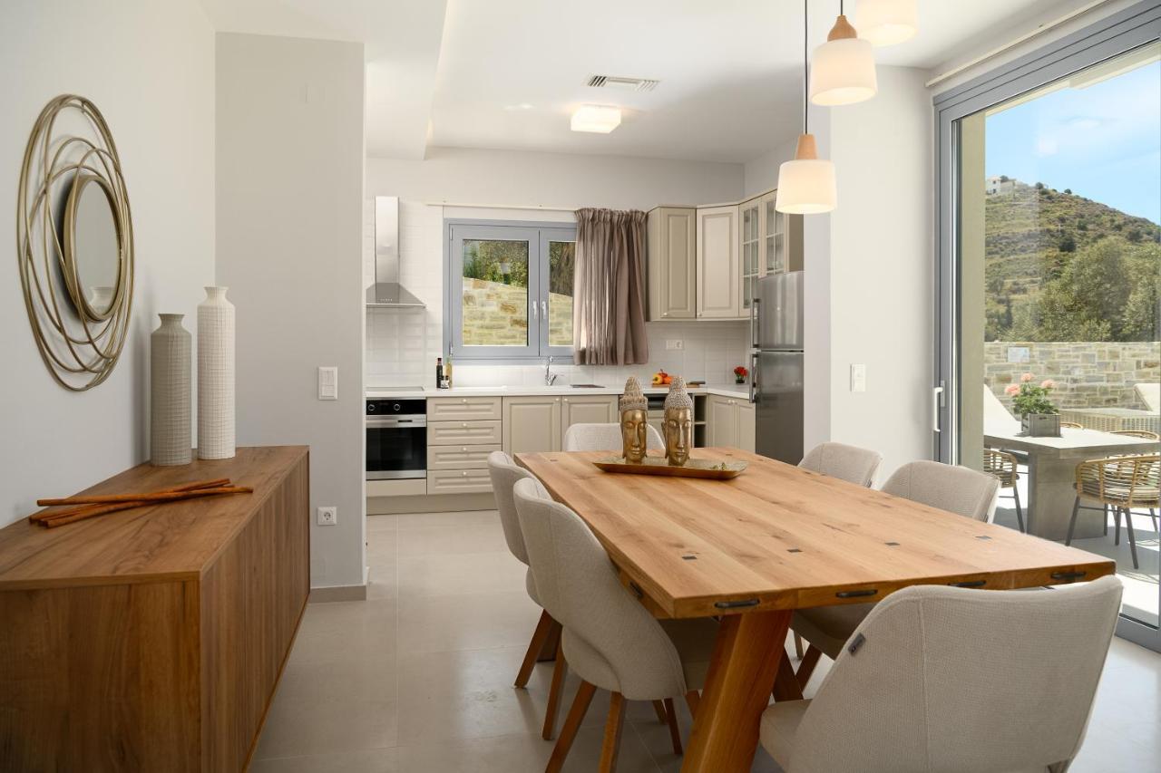 Diamond Dream Villa กามิลารี ภายนอก รูปภาพ